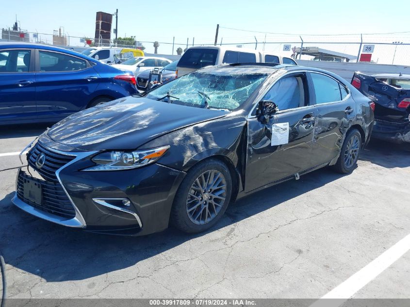 58ABK1GG8JU111342 2018 LEXUS ES - Image 2