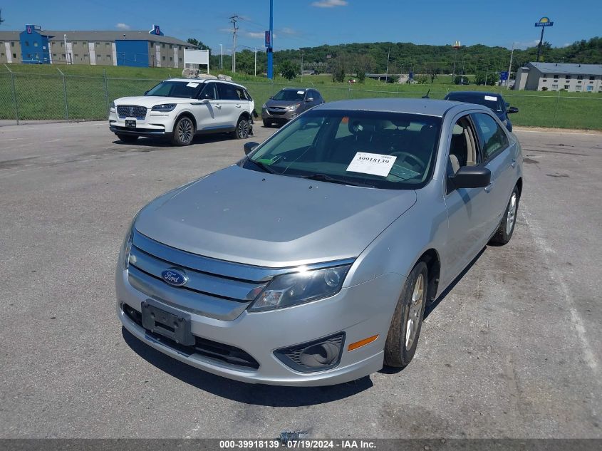 2012 Ford Fusion S VIN: 3FAHP0GA8CR206688 Lot: 39918139
