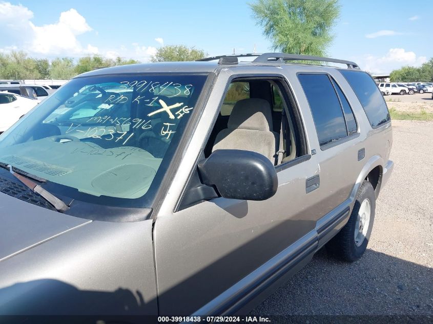 2001 Chevrolet Blazer Ls VIN: 1GNDT13W11K102371 Lot: 39918438