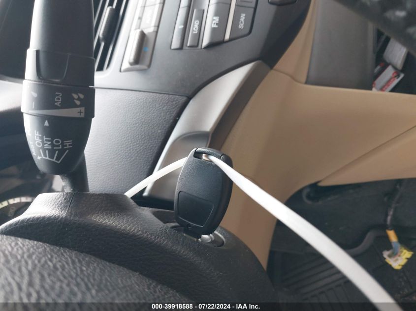 2010 Honda Accord 2.4 Ex-L VIN: 1HGCS1B83AA013726 Lot: 39918588