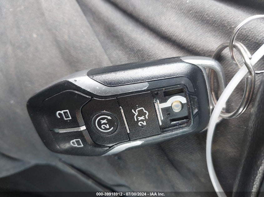 2016 Ford Fusion Titanium VIN: 3FA6P0K96GR151586 Lot: 39918912