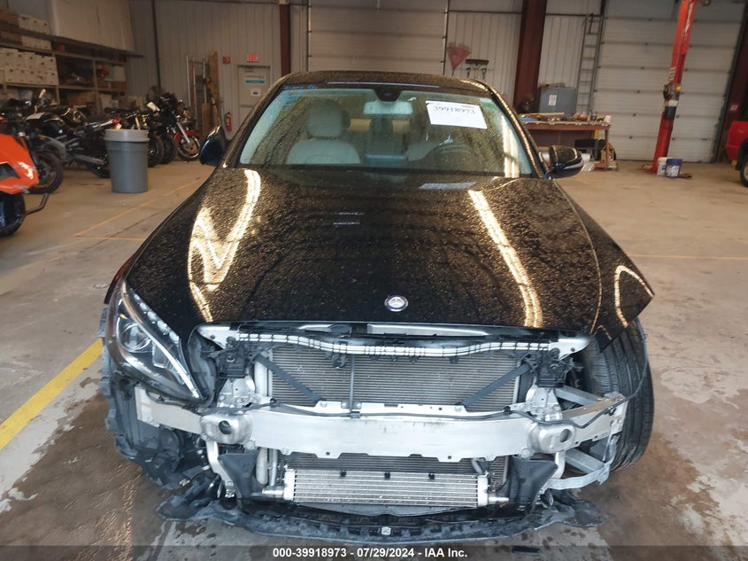 2015 Mercedes-Benz C 300 4Matic/Luxury 4Matic/Sport 4Matic VIN: 55SWF4KB3FU013087 Lot: 39918973