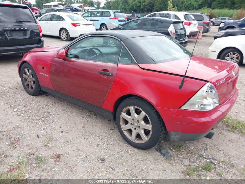 1998 Mercedes-Benz Slk 230 VIN: WDBKK47F0WF038188 Lot: 39919042