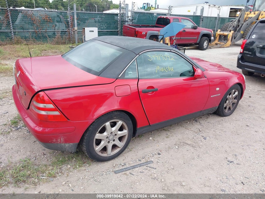 1998 Mercedes-Benz Slk 230 VIN: WDBKK47F0WF038188 Lot: 39919042