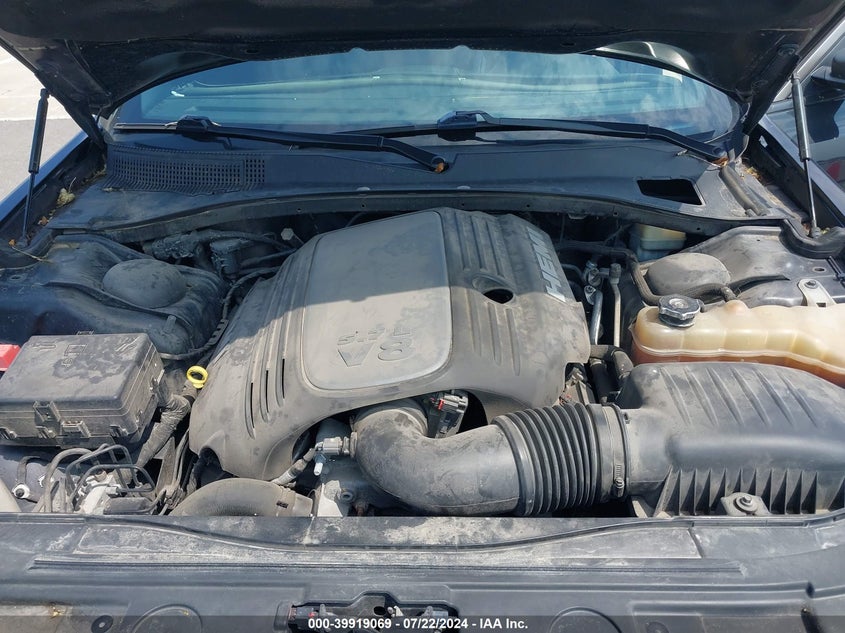 2013 CHRYSLER 300C JOHN VARVATOS LIMITED EDITION - 2C3CCADT2DH693657