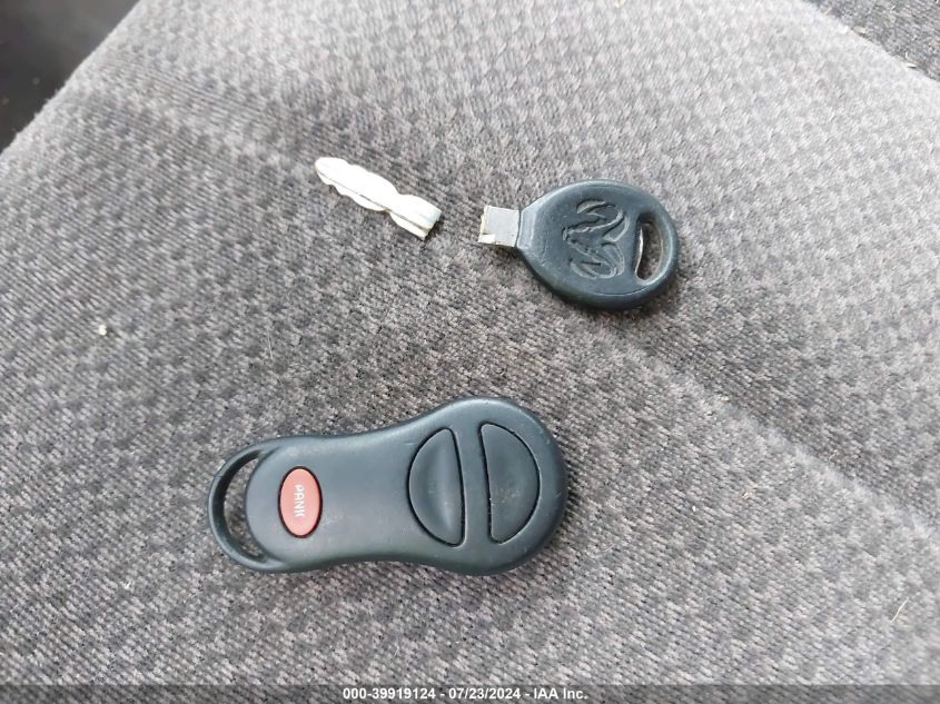 2003 Dodge Ram 1500 Slt/Laramie/St VIN: 1D7HA18N83S315083 Lot: 39919124