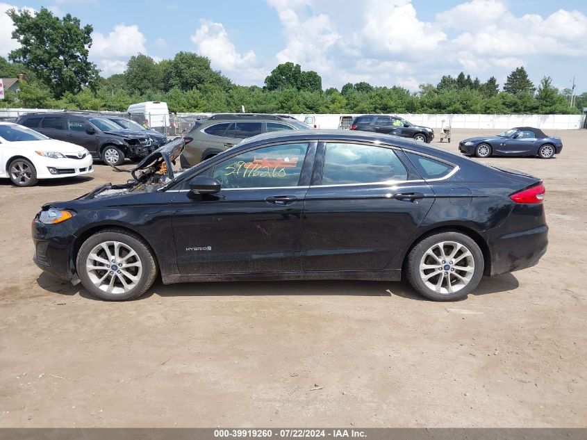 2019 Ford Fusion Hybrid Se VIN: 3FA6P0LU0KR180495 Lot: 39919260