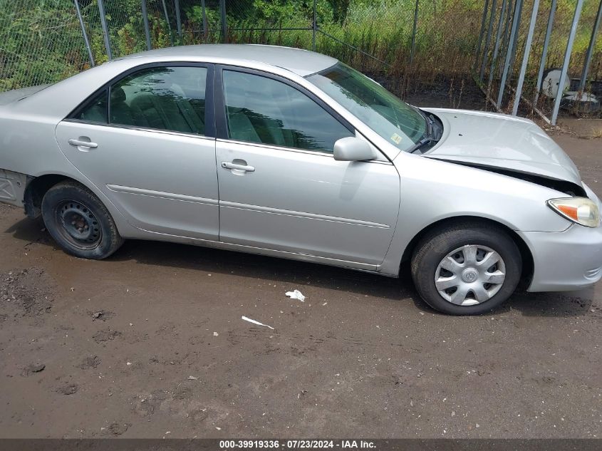 2004 Toyota Camry Le VIN: 4T1BE32K84U915960 Lot: 39919336