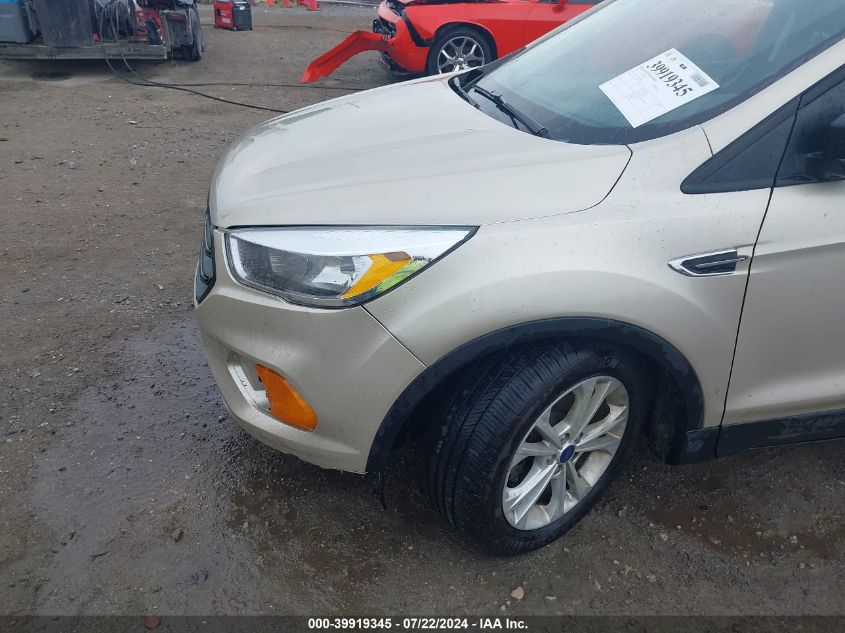 2017 Ford Escape S VIN: 1FMCU0F72HUA45852 Lot: 39919345