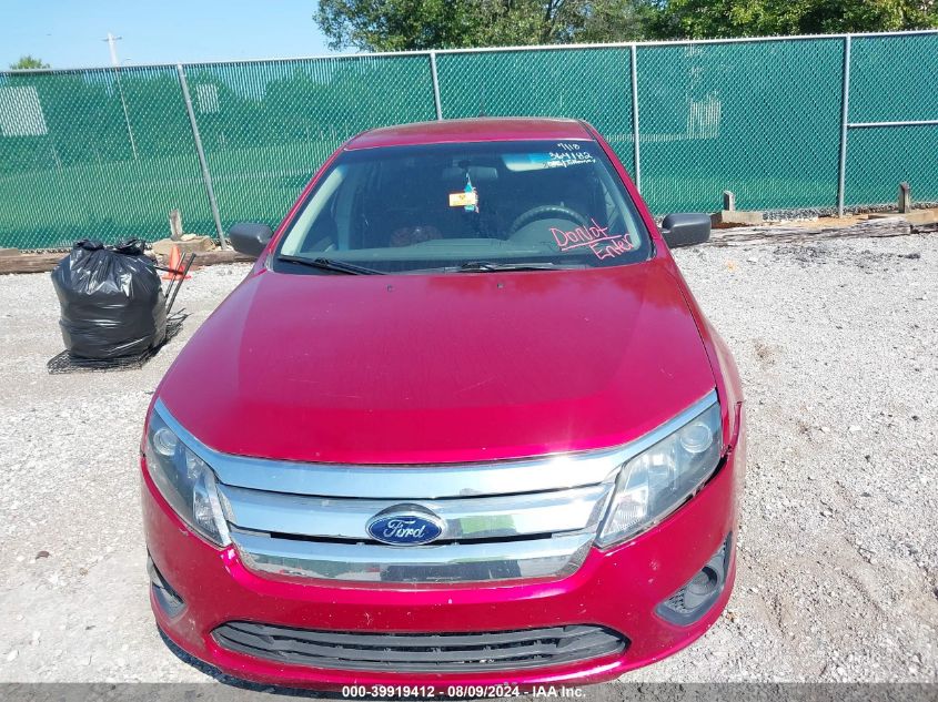 2012 Ford Fusion S VIN: 3FAHP0GA9CR364182 Lot: 39919412