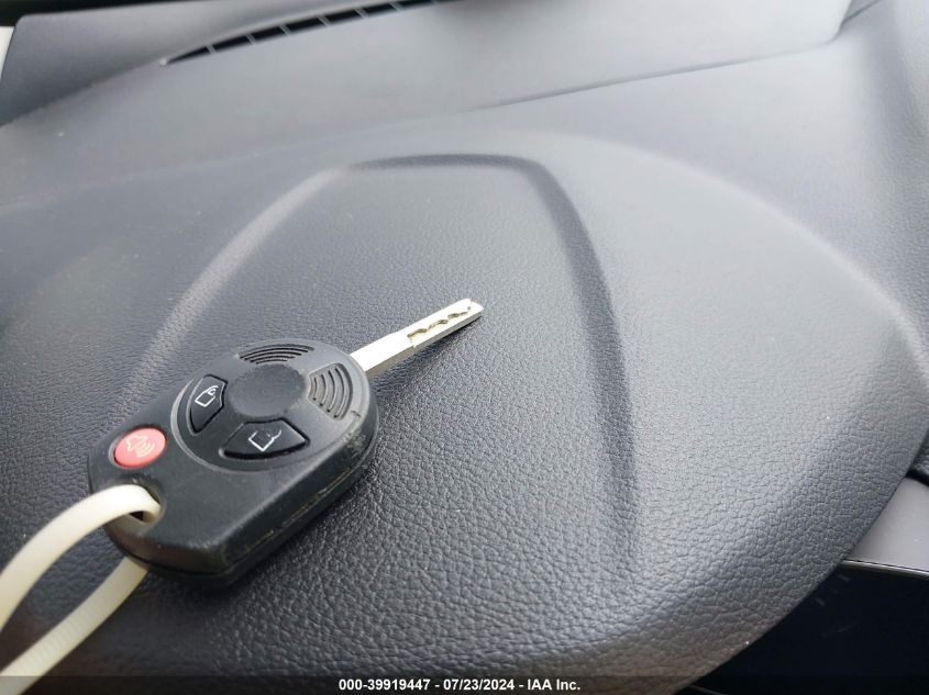 2016 Ford Escape S VIN: 1FMCU0F74GUB48320 Lot: 39919447