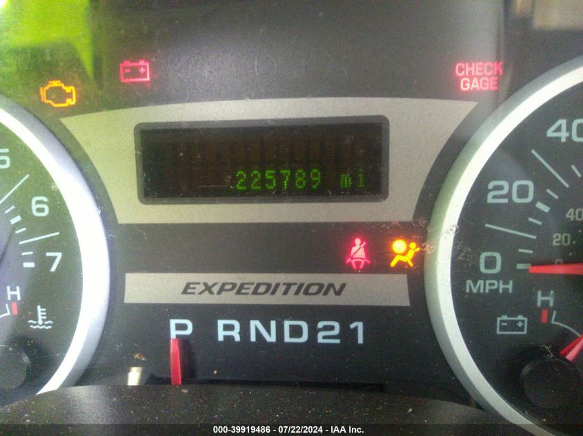 2005 Ford Expedition Limited VIN: 1FMFU19575LA94785 Lot: 39919486