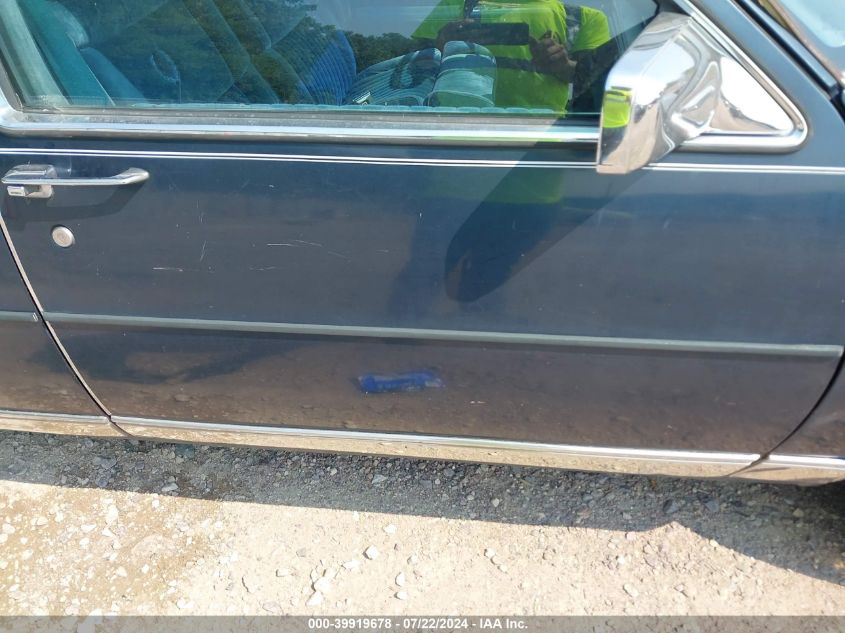 1985 Cadillac Fleetwood VIN: 1G6CB6989F4321560 Lot: 39919678