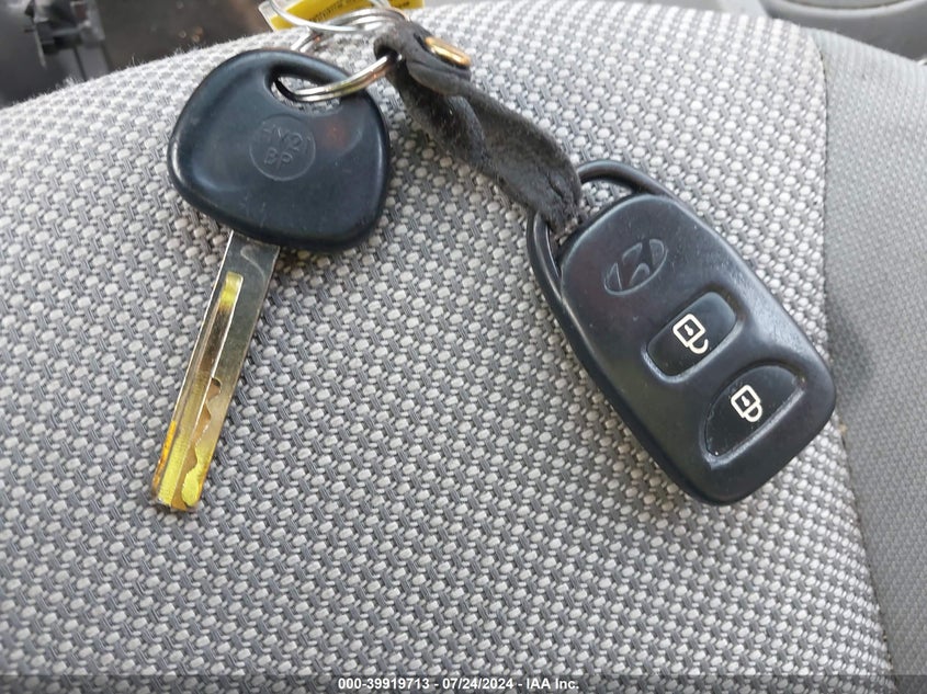 2012 Hyundai Accent Gs VIN: KMHCT5AEXCU058895 Lot: 39919713