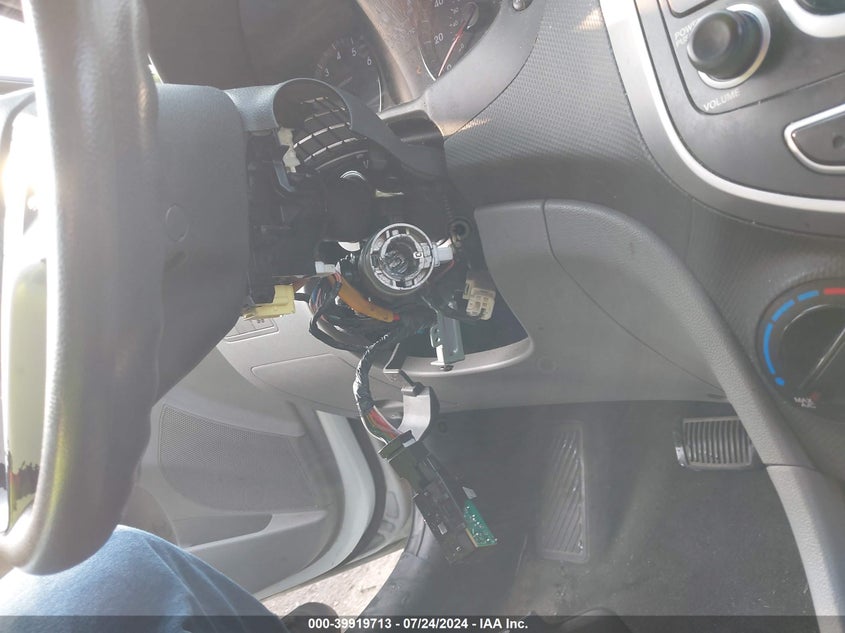 2012 Hyundai Accent Gs VIN: KMHCT5AEXCU058895 Lot: 39919713