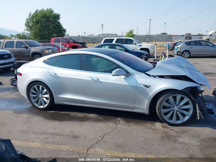 2018 Tesla Model S 100D/75D/P100D VIN: 5YJSA1E24JF256795 Lot: 39919758