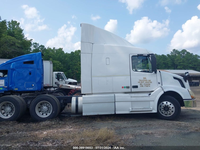 2015 Volvo Vn Vnl VIN: 4V4NC9EH6FN176874 Lot: 39919853