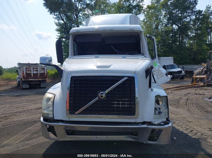 2015 Volvo Vn Vnl VIN: 4V4NC9EH6FN176874 Lot: 39919853