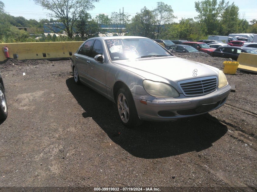 2005 Mercedes-Benz S 500 4Matic VIN: WDBNG84J45A450558 Lot: 39919932