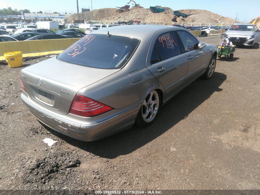 2005 Mercedes-Benz S 500 4Matic VIN: WDBNG84J45A450558 Lot: 39919932