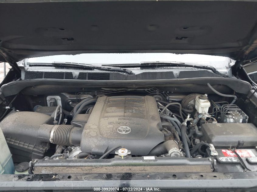 5TFDW5F13JX711990 2018 Toyota Tundra Sr5 5.7L V8