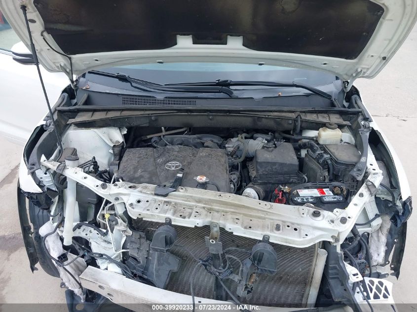 2018 Toyota Highlander Limited Platinum VIN: 5TDYZRFH4JS262354 Lot: 39920233