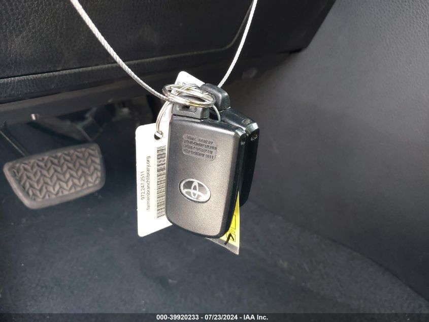 2018 Toyota Highlander Limited Platinum VIN: 5TDYZRFH4JS262354 Lot: 39920233