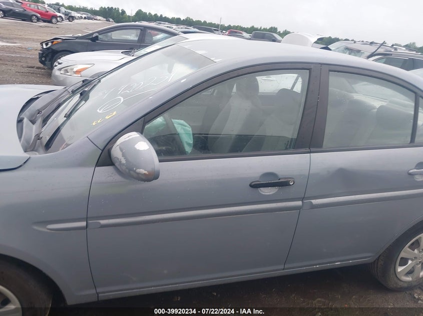 2009 Hyundai Accent Gls VIN: KMHCN46C89U333863 Lot: 39920234