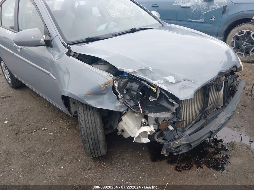 2009 Hyundai Accent Gls VIN: KMHCN46C89U333863 Lot: 39920234