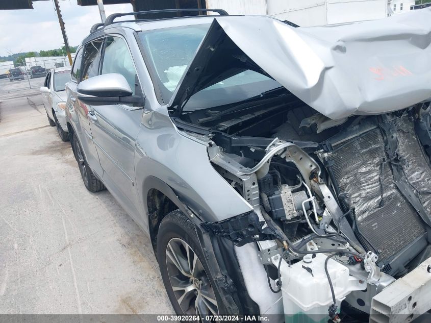 2016 Toyota Highlander Xle V6 VIN: 5TDJKRFH4GS296566 Lot: 39920264