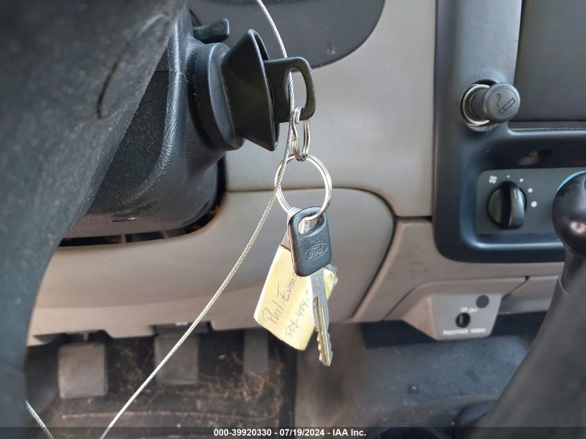 1998 Ford Ranger Splash/Xl/Xlt VIN: 1FTYR10C0WTA03707 Lot: 39920330