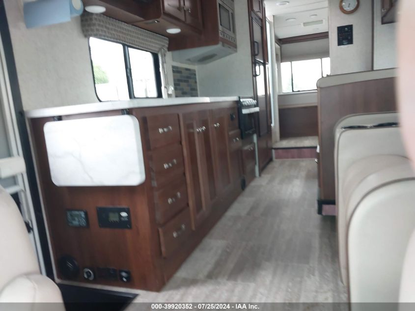 2019 Ford Econoline E450 Super Duty Cutaway V VIN: 1FDXE4FS4KDC04274 Lot: 39920352