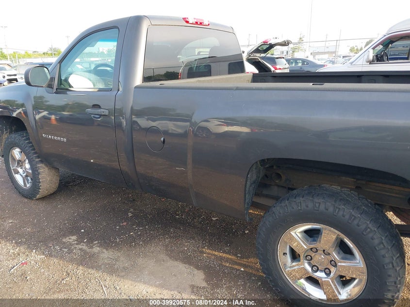 2010 Chevrolet Silverado 1500 Work Truck VIN: 1GCPCPEA4AZ240326 Lot: 39920575