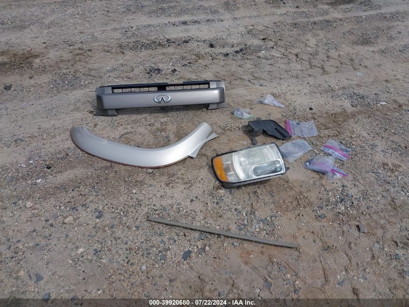 2001 Infiniti Qx4 Luxury VIN: JNRDR09X01W201032 Lot: 39920680