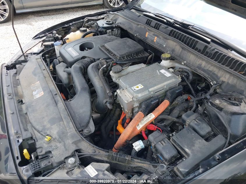 2019 Ford Fusion Hybrid Titanium VIN: 3FA6P0RU2KR255835 Lot: 39920975