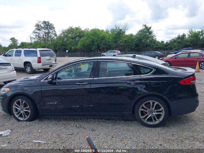 2019 Ford Fusion Hybrid Titanium VIN: 3FA6P0RU2KR255835 Lot: 39920975