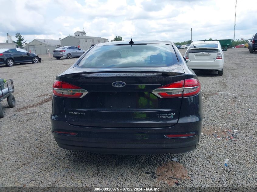 2019 Ford Fusion Hybrid Titanium VIN: 3FA6P0RU2KR255835 Lot: 39920975
