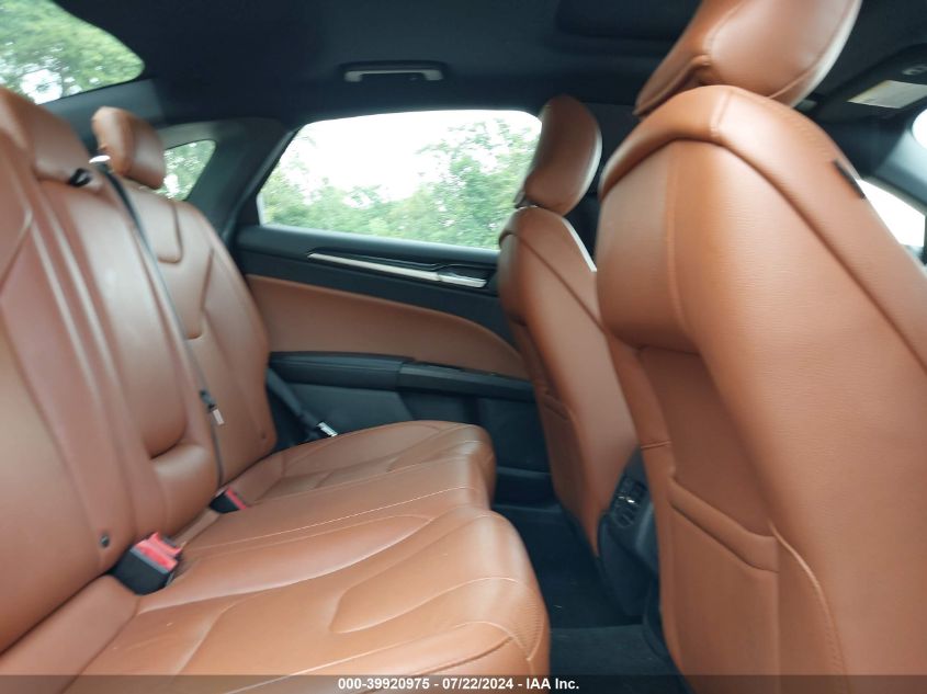 2019 Ford Fusion Hybrid Titanium VIN: 3FA6P0RU2KR255835 Lot: 39920975