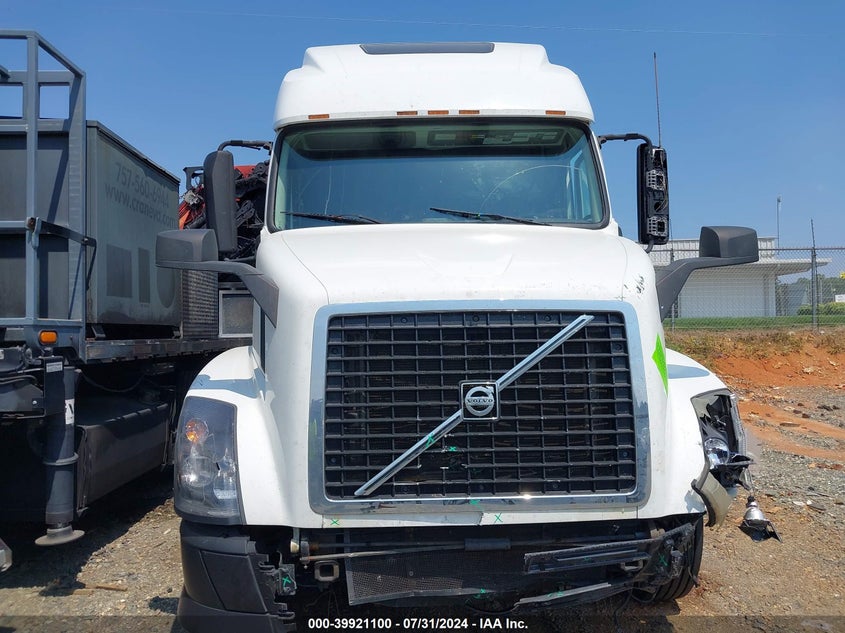 2015 Volvo Vn Vnl VIN: 4V4NC9EJ6FN182628 Lot: 39921100