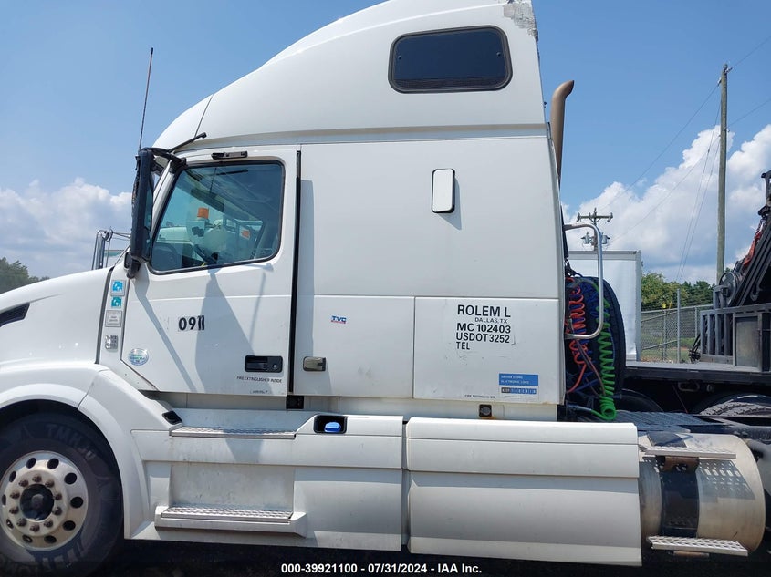 2015 Volvo Vn Vnl VIN: 4V4NC9EJ6FN182628 Lot: 39921100