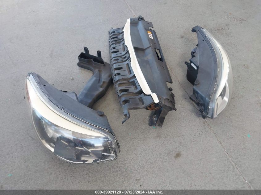 2018 Kia Soul VIN: KNDJN2A28J7527598 Lot: 39921128