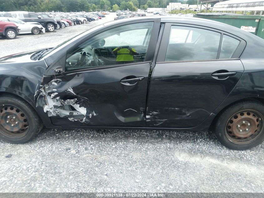 2013 Mazda Mazda3 I Sport VIN: JM1BL1U75D1707379 Lot: 39921138