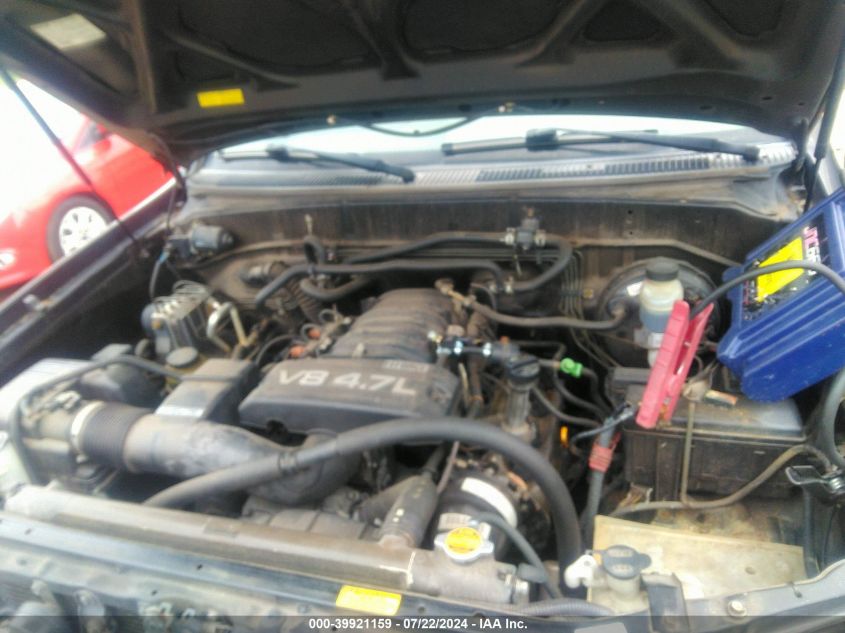 2005 Toyota Sequoia Sr5 V8 VIN: 5TDZT34A05S245582 Lot: 39921159