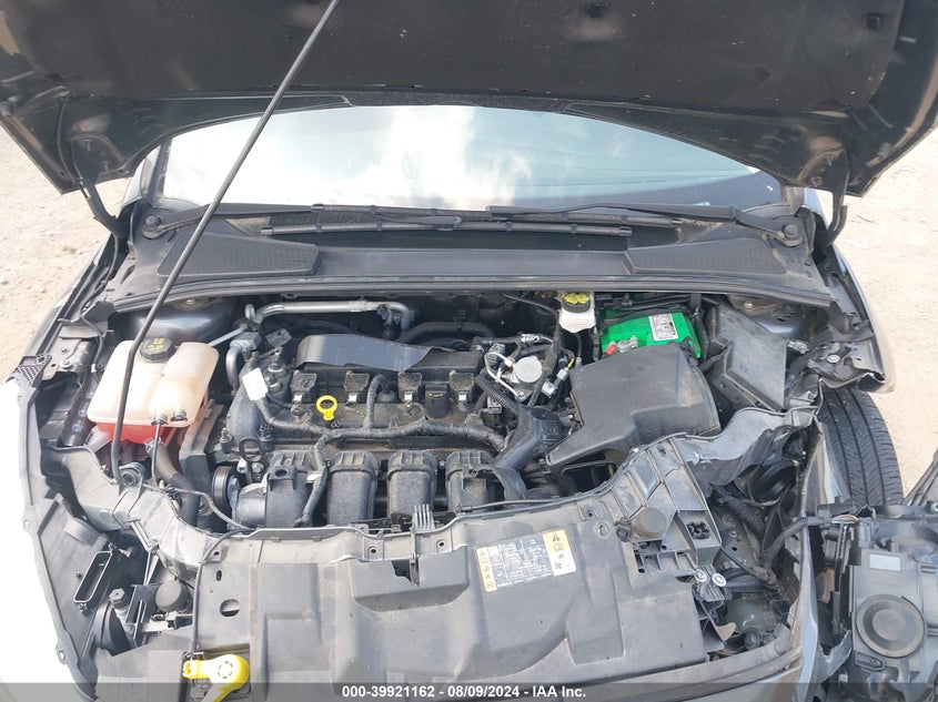 VIN 1FADP3F28HL276174 2017 FORD FOCUS SE