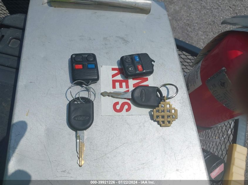 2004 Ford Expedition Nbx/Xlt VIN: 1FMPU16L54LB19947 Lot: 39921226