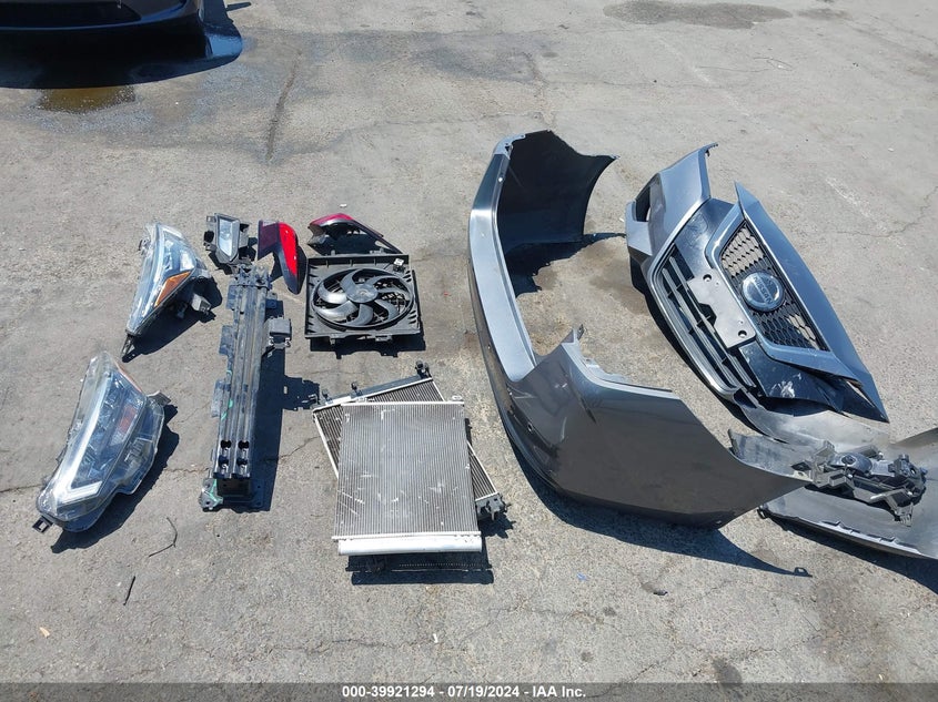 2020 Nissan Versa Sr Xtronic Cvt VIN: 3N1CN8FVXLL903377 Lot: 39921294