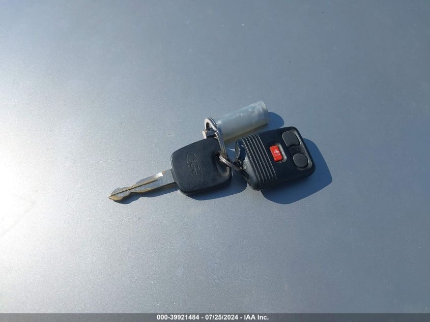 2002 Ford F150 Supercrew VIN: 1FTRW07612KC81149 Lot: 39921484