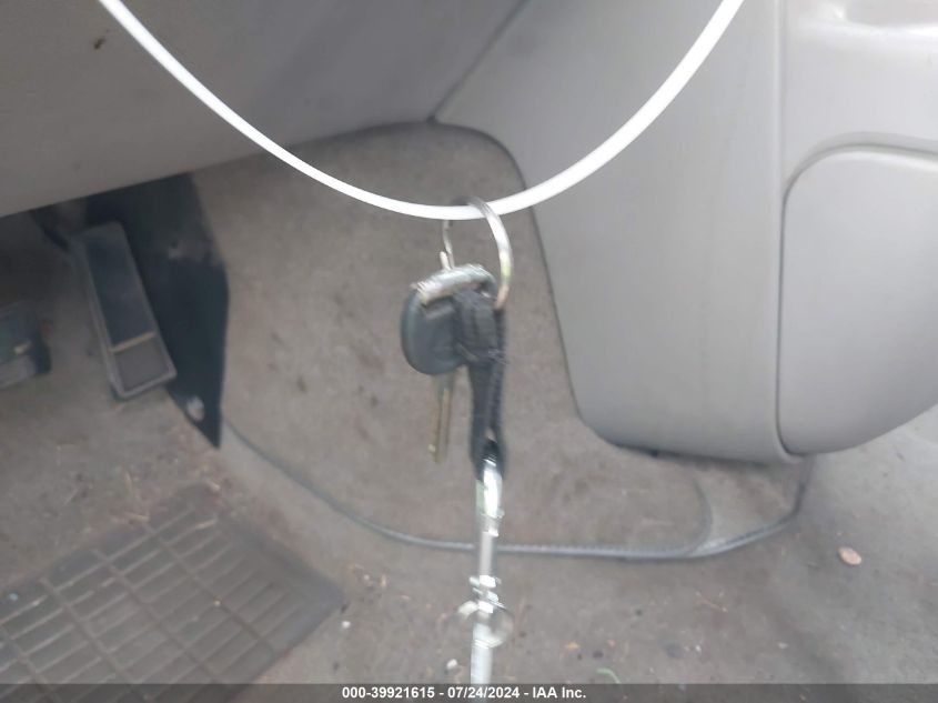 2005 Chevrolet Astro VIN: 1GNEL19X558109625 Lot: 39921615