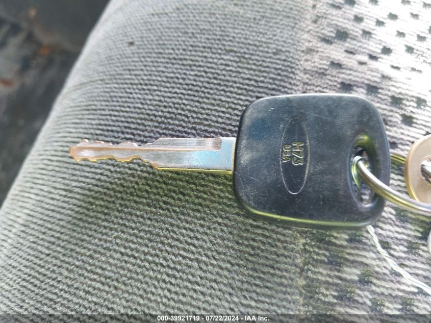 1999 Ford F-150 Lariat/Work Series/Xl/Xlt VIN: 2FTRF17W3XCA11695 Lot: 39921719