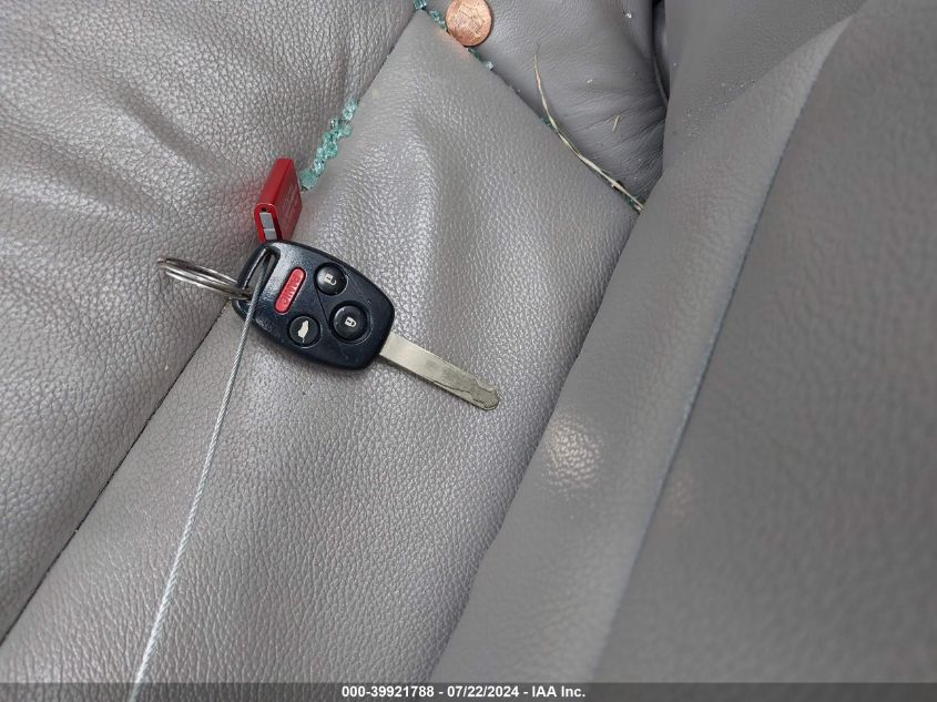 2011 Honda Pilot Touring VIN: 5FNYF4H91BB025876 Lot: 39921788